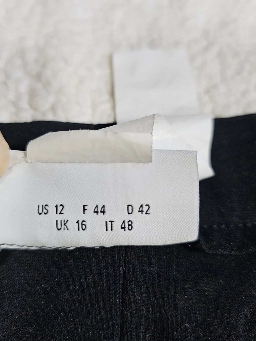 Akris Punto Black Straight Office Dress Women’s Pants Sz.12